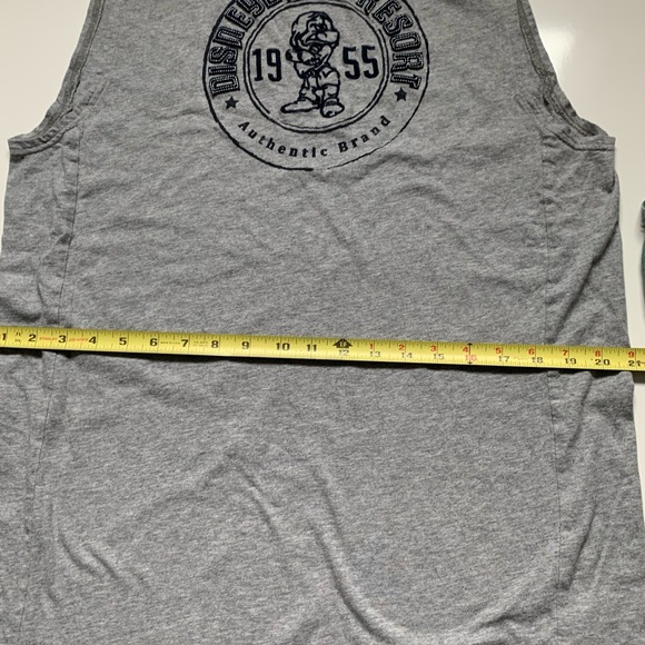 Lot Of 2‎ Tank Tops, Disneyland Resort L, Galveston M - Picture 6 of 10